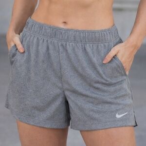 Nike‎ Attack Dri-FIT Mid-Rise 5" Training Shorts Gray Women's Size Large